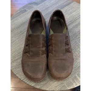 Women's Dansko Size 39 Brown Leather Shoes Clogs Nursing Elastic Side 8.5 US